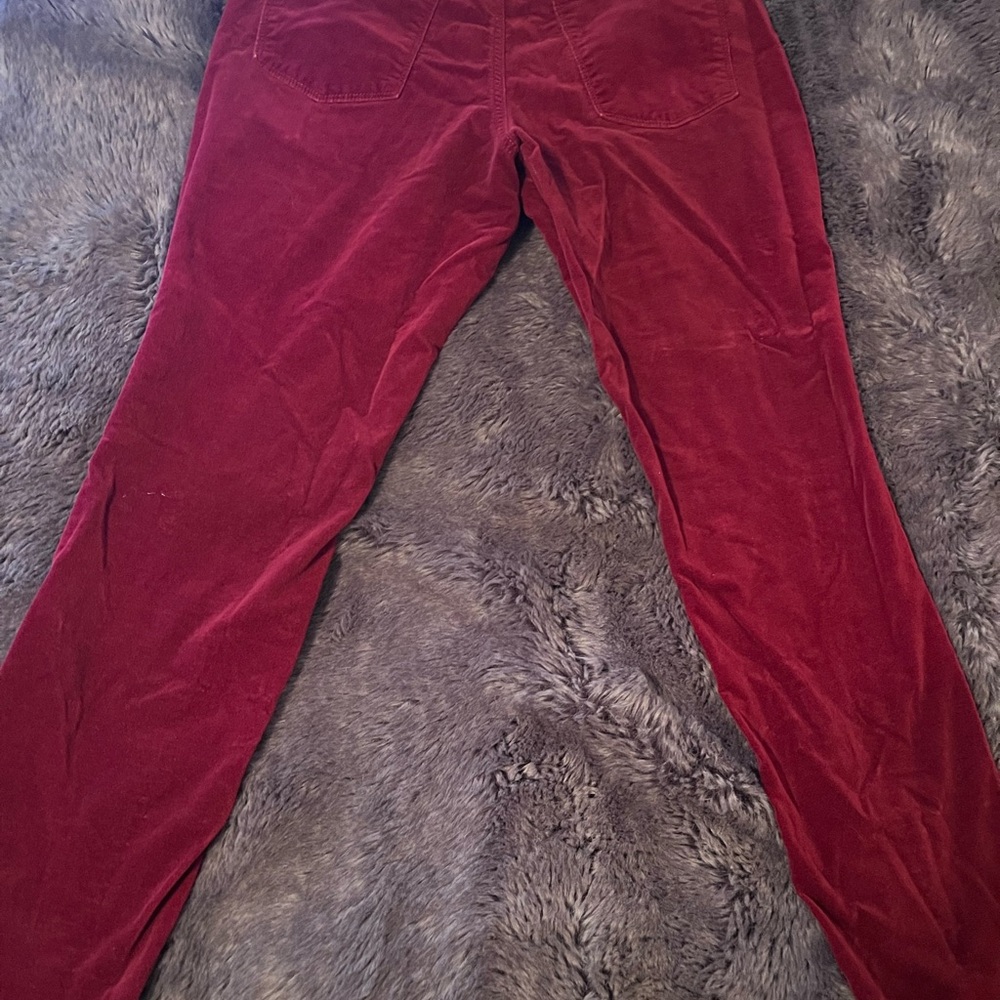 Mossimo - Picture 3 of 3